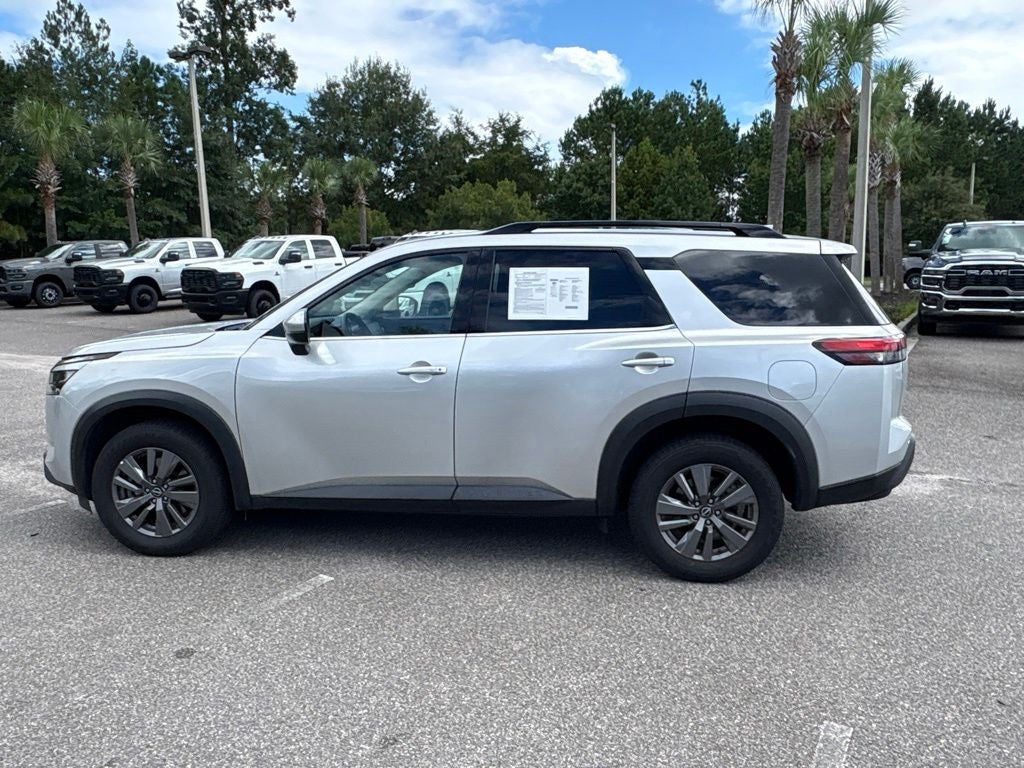 2025 Nissan Pathfinder SV 4WD