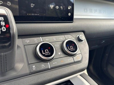 2025 Land Rover Defender 110 P300