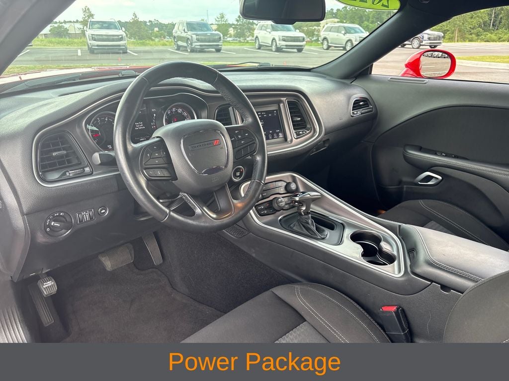2022 Dodge Challenger SXT