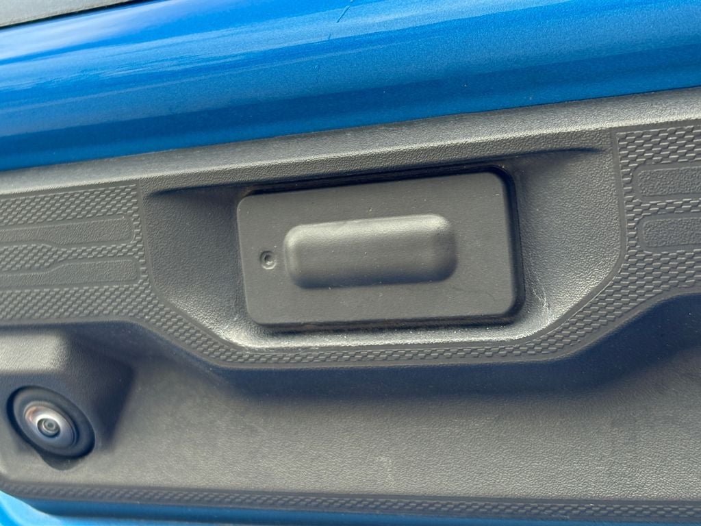 2025 Chevrolet Silverado Custom