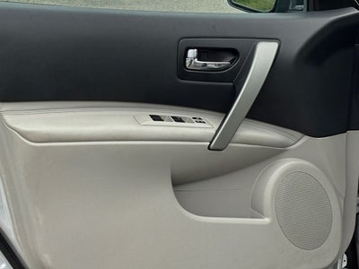 2011 Nissan Rogue SV