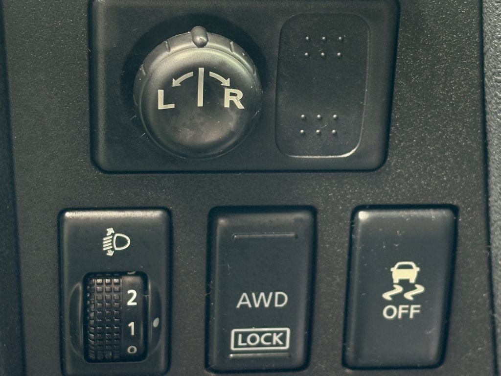 2011 Nissan Rogue SV