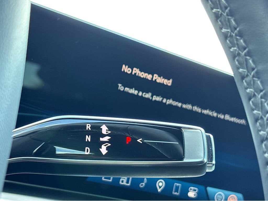 2024 Cadillac LYRIQ Sport 2