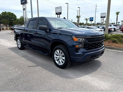 2022 Chevrolet Silverado 1500 Custom