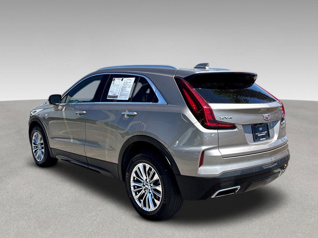 2025 Cadillac XT4 Premium Luxury
