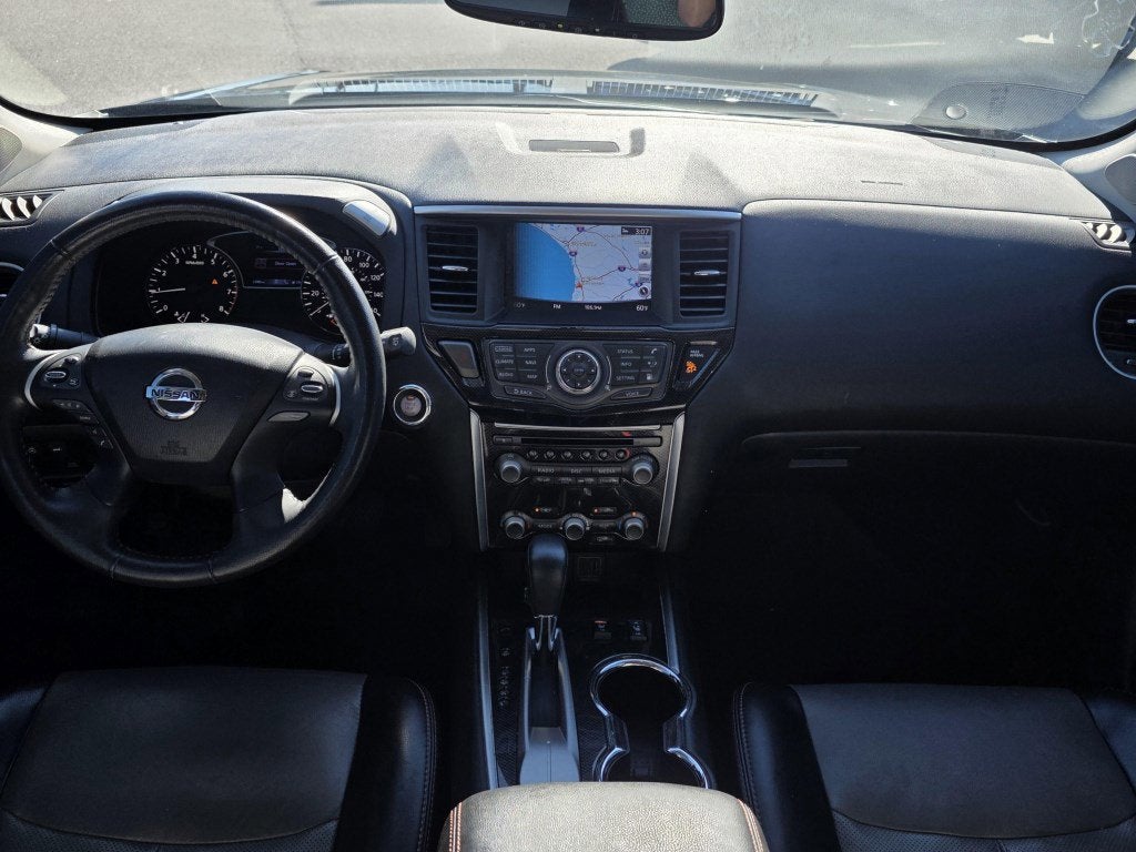 2020 Nissan Pathfinder SL