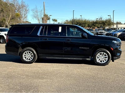 2024 Chevrolet Suburban LT