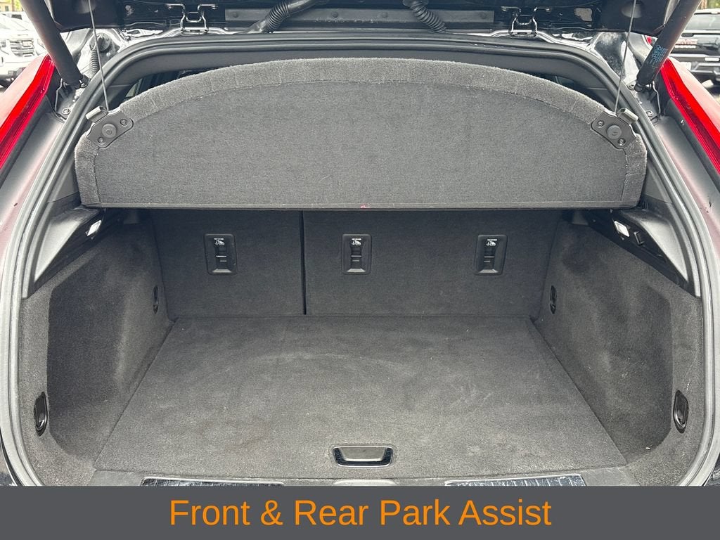 2023 Cadillac XT4 Base