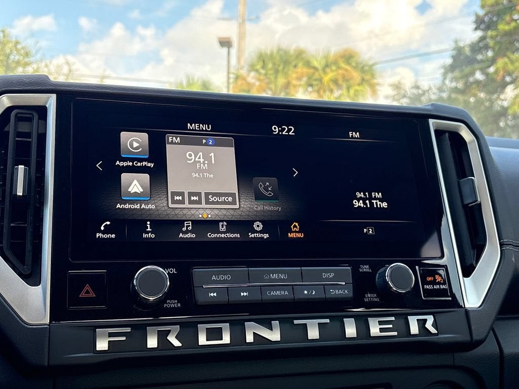 2025 Nissan Frontier Base