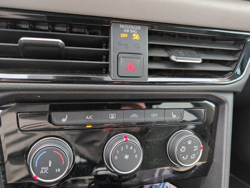2023 Volkswagen Taos Base