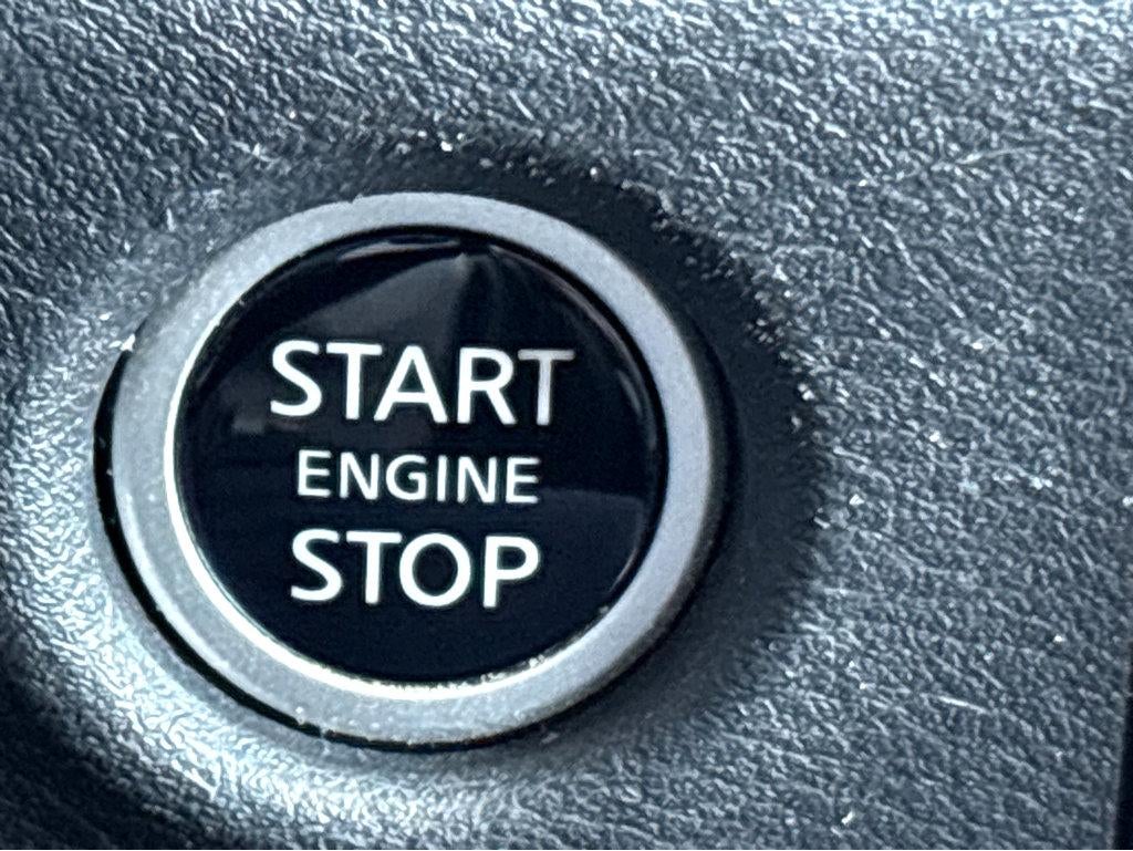 2024 Nissan Frontier SL