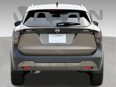 2026 Nissan Kicks Base