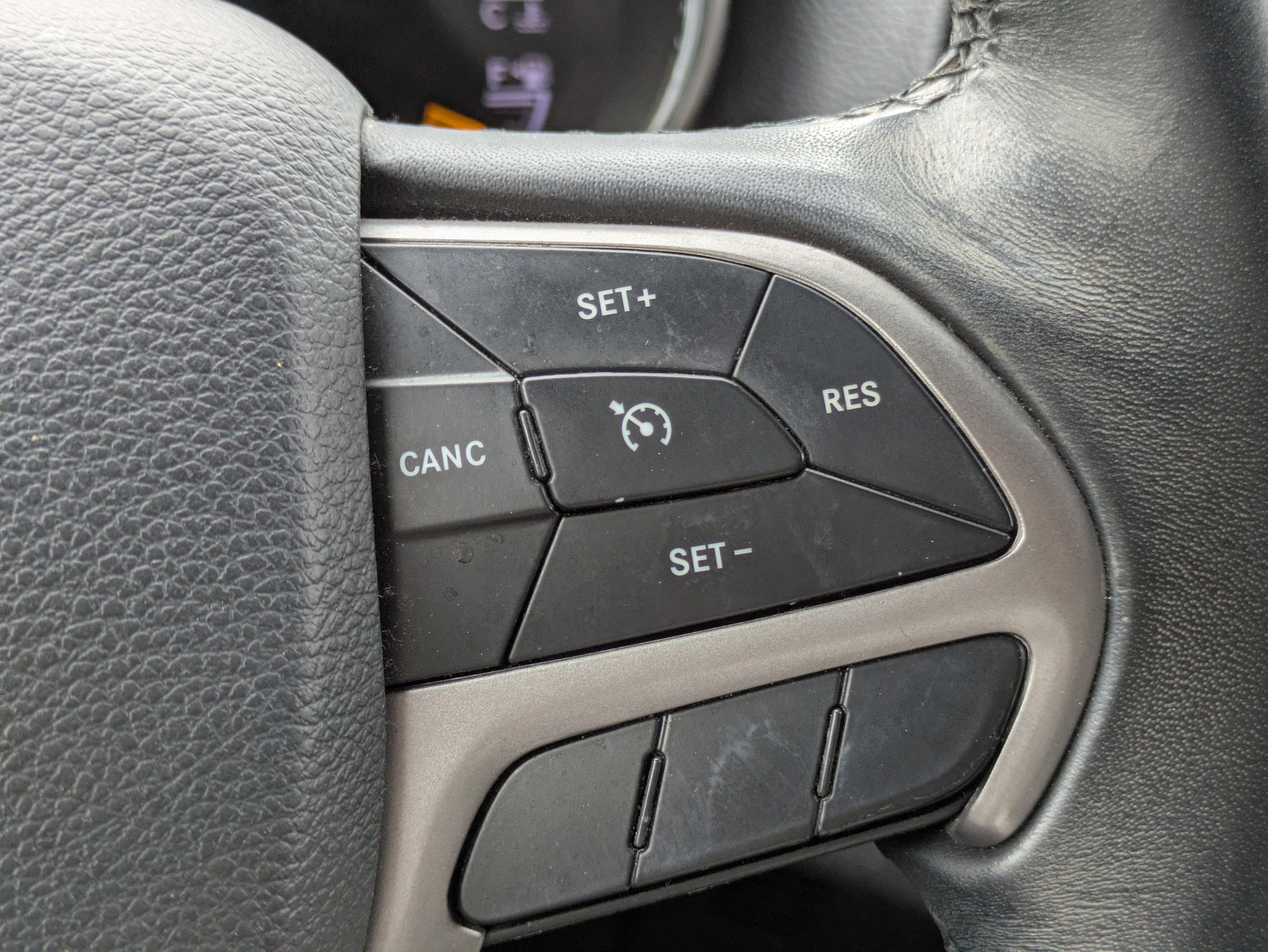 2019 Jeep Grand Cherokee Laredo E 4x2