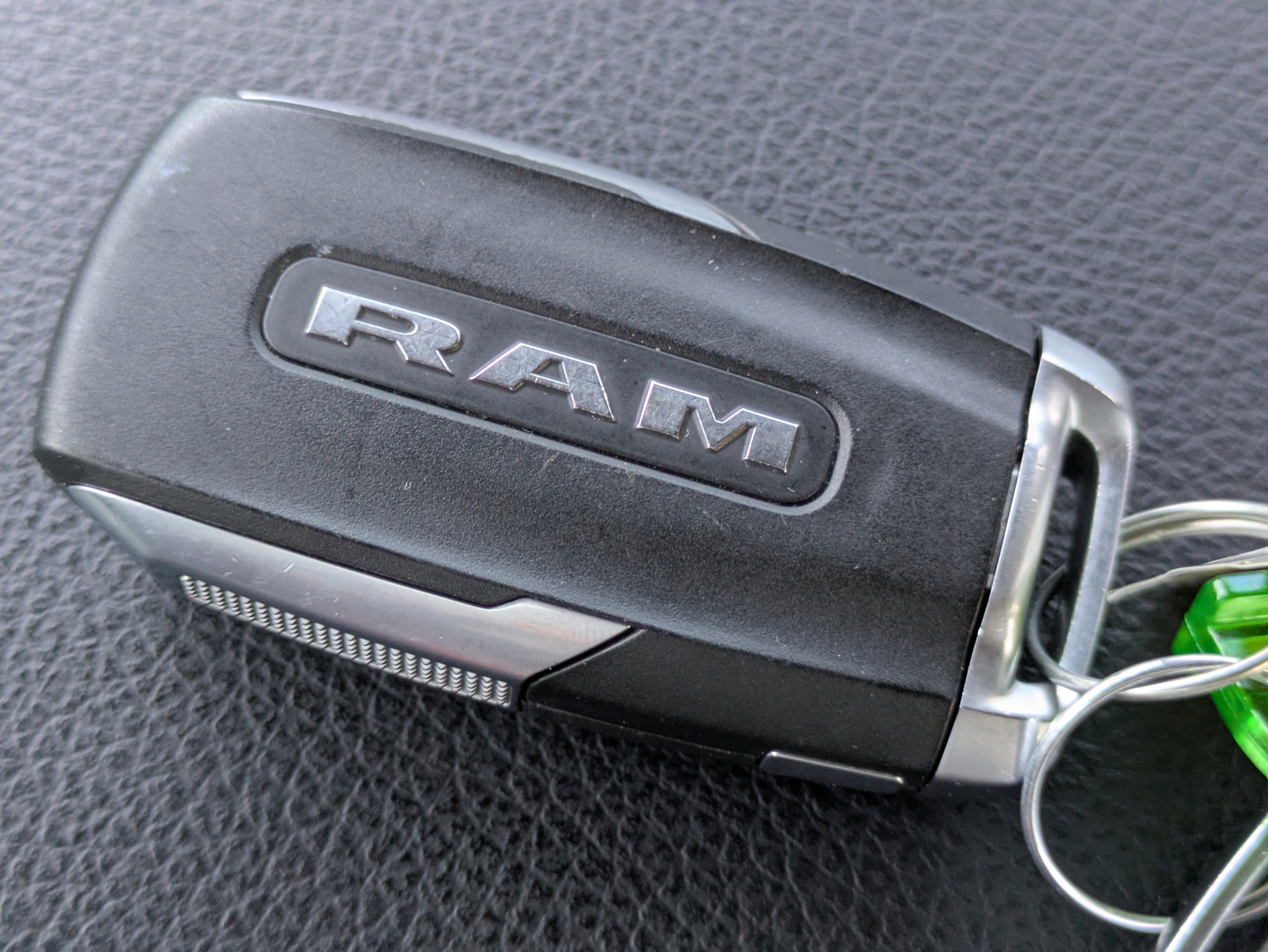 2022 RAM 1500 Big Horn Crew Cab 4x4 5'7" Box