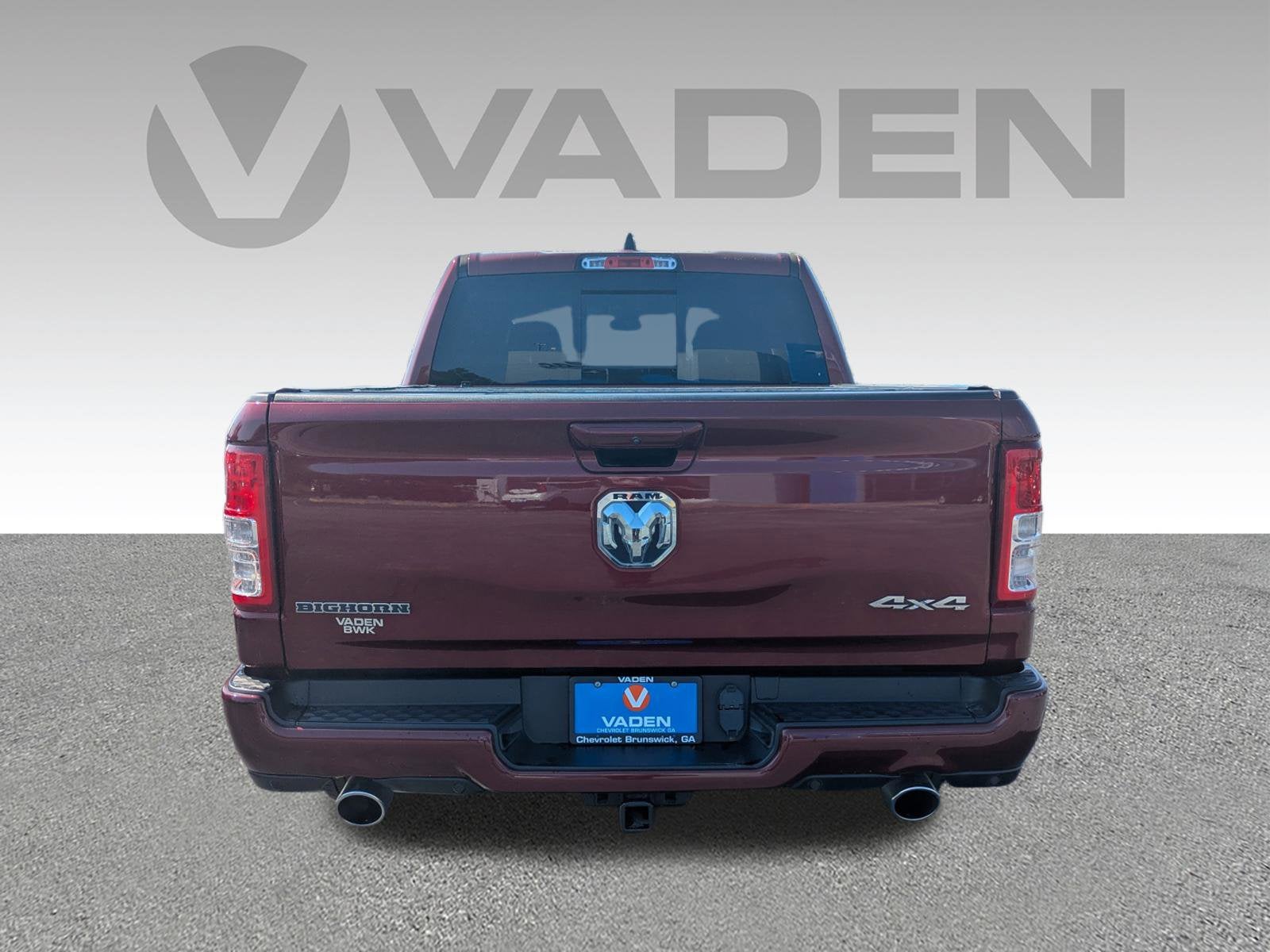 2022 RAM 1500 Big Horn Crew Cab 4x4 5'7" Box