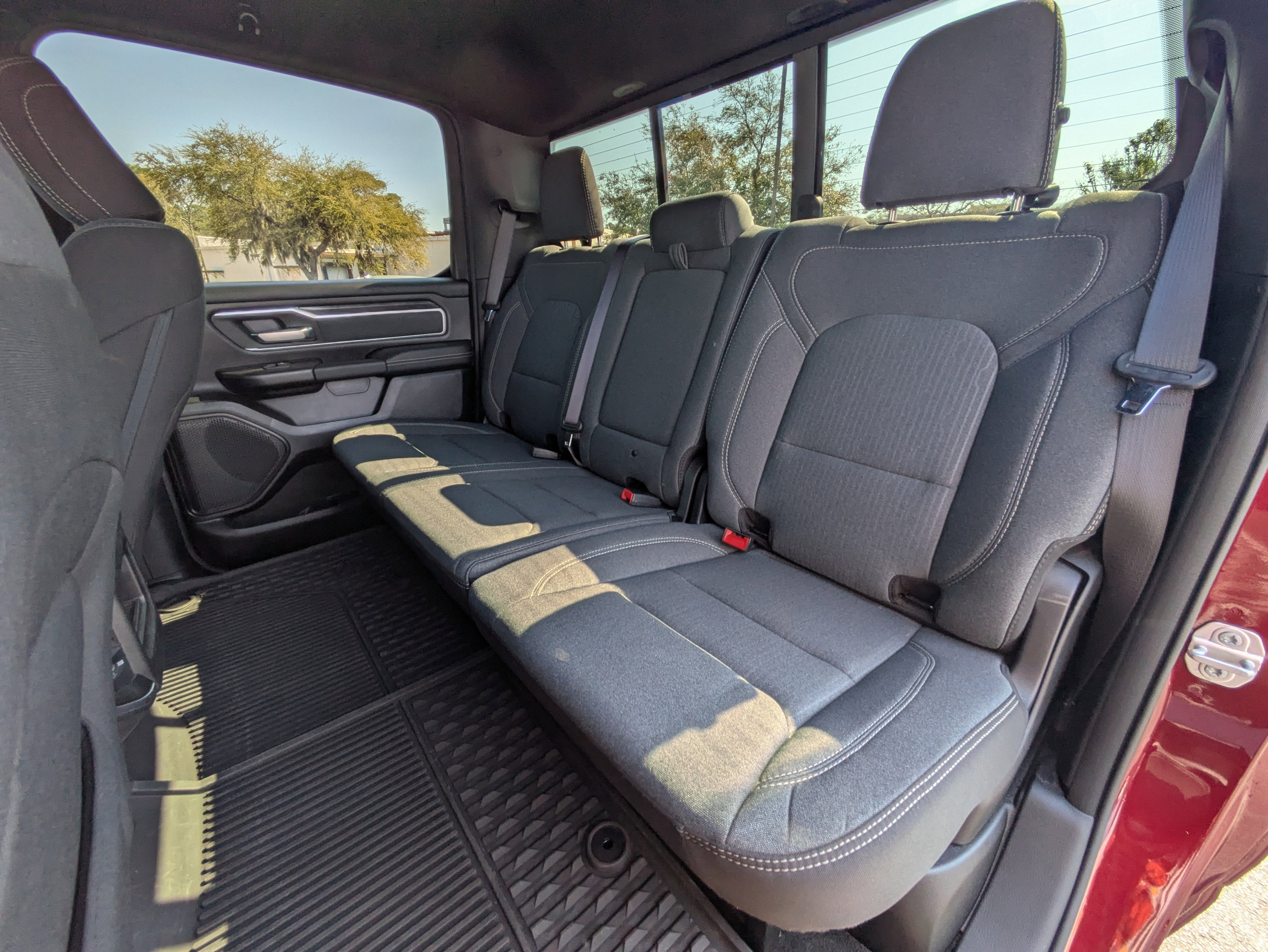 2022 RAM 1500 Big Horn Crew Cab 4x4 5'7" Box