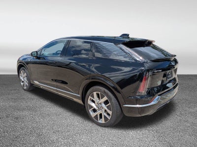 2025 Cadillac OPTIQ Luxury 2