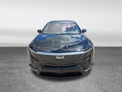 2025 Cadillac OPTIQ Luxury 2