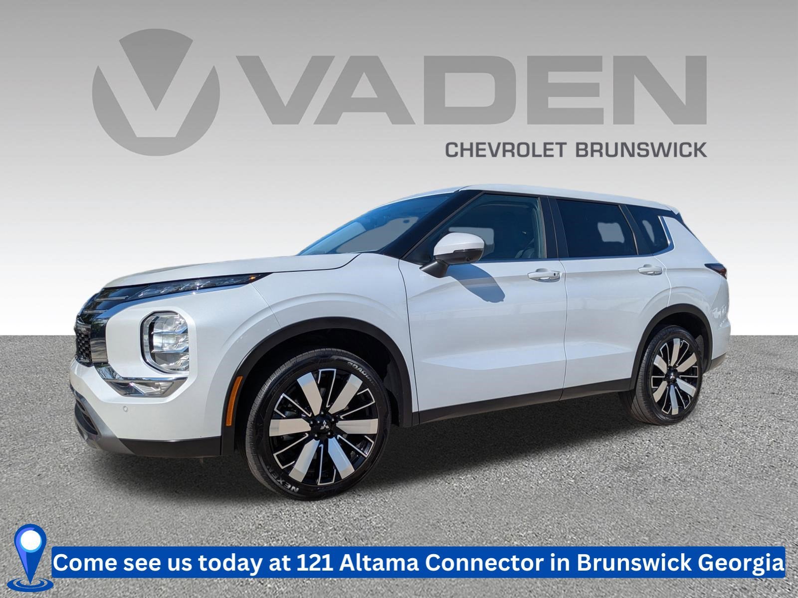 2025 Mitsubishi Outlander SE