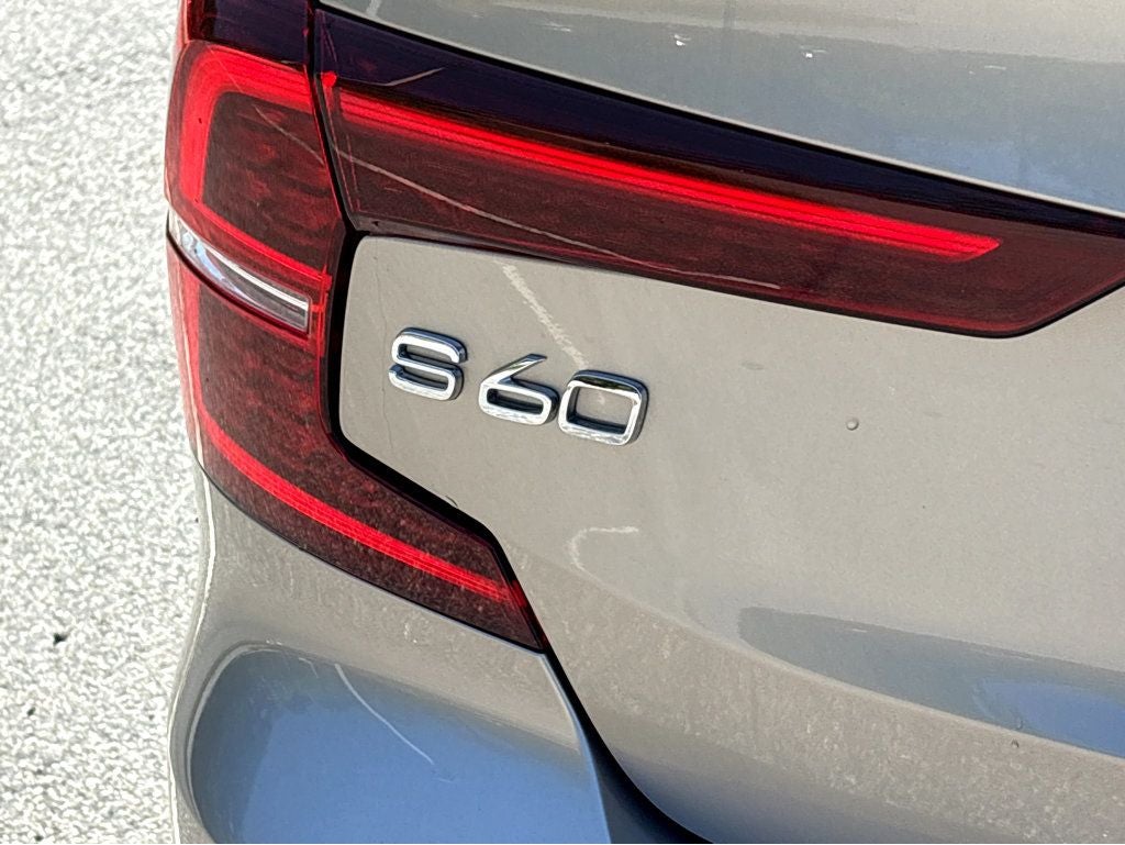 2024 Volvo S60 Ultimate