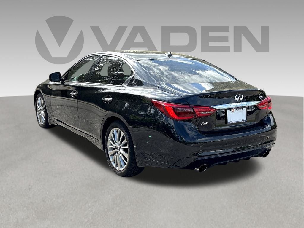 2023 INFINITI Q50 LUXE