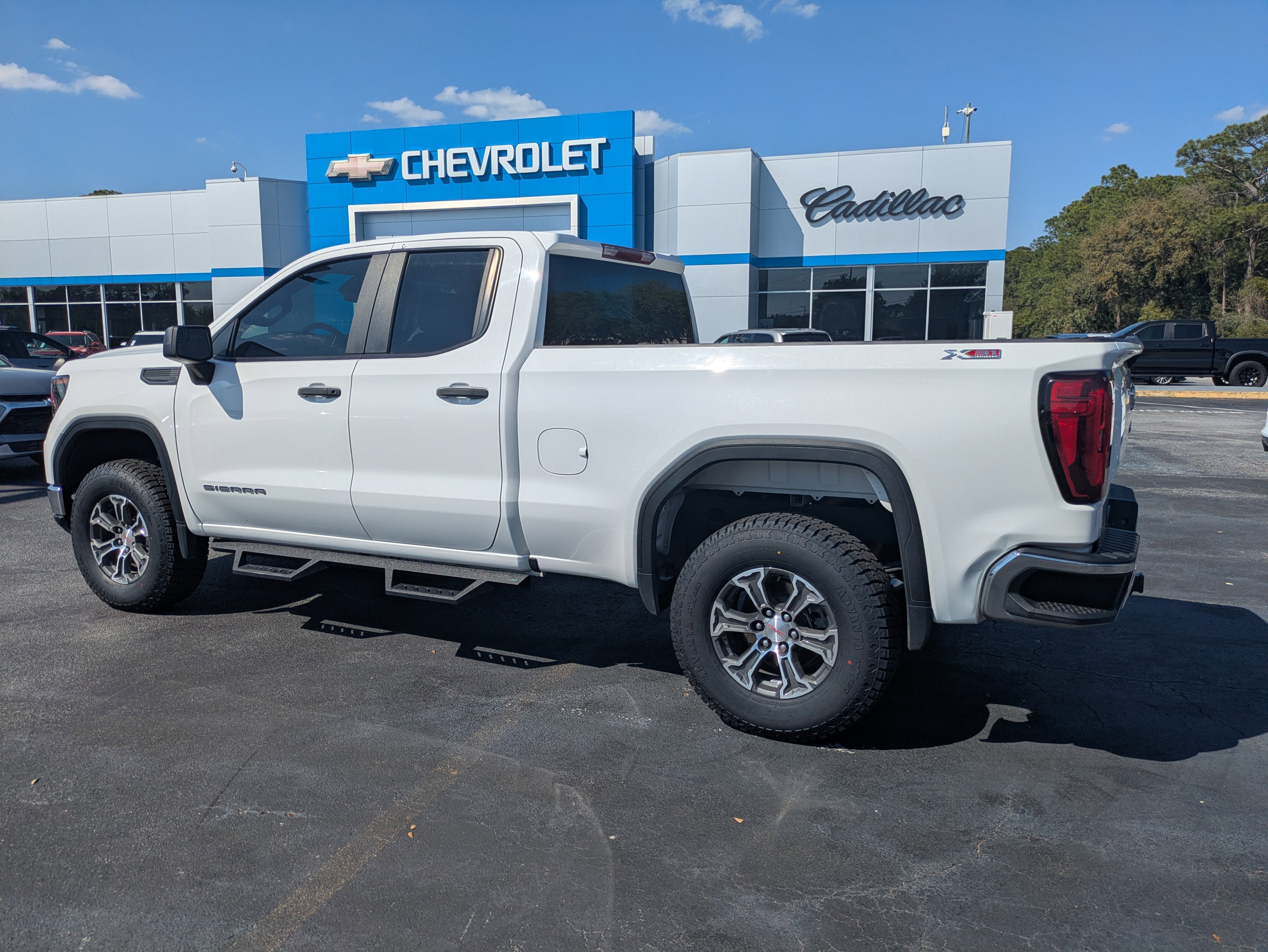 2023 GMC Sierra 1500 Pro