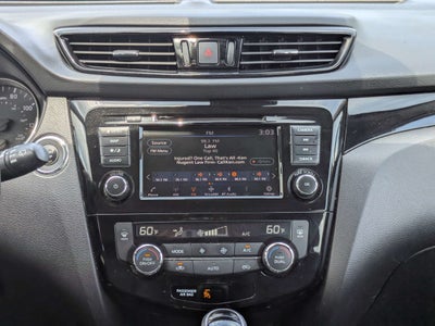 2022 Nissan Rogue Sport SL FWD Xtronic CVT