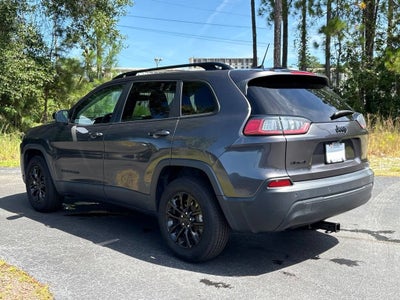 2023 Jeep Cherokee Altitude Lux
