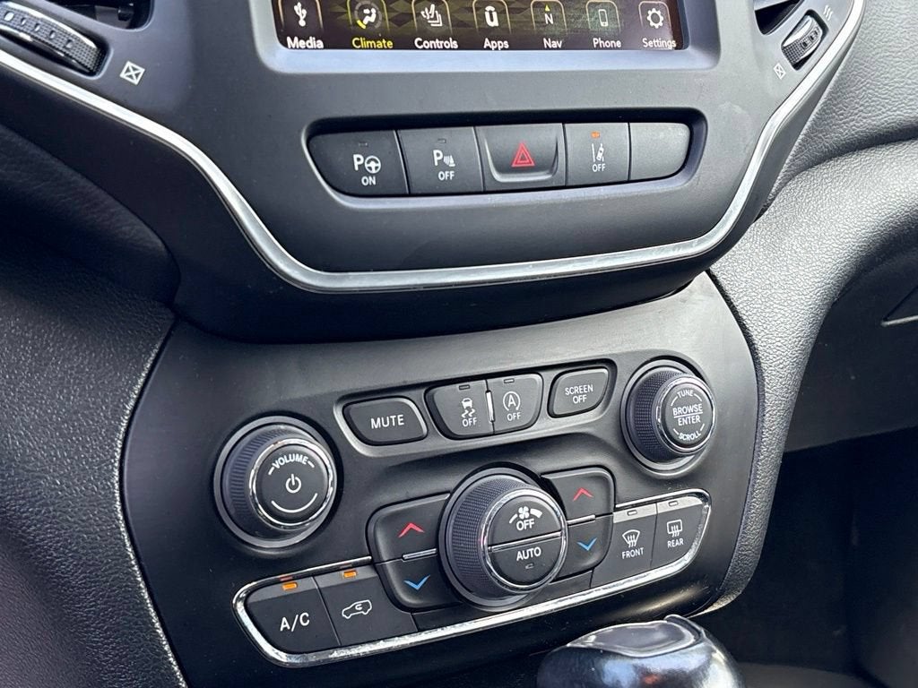 2023 Jeep Cherokee Altitude Lux