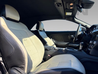 2022 Ford Mustang EcoBoost