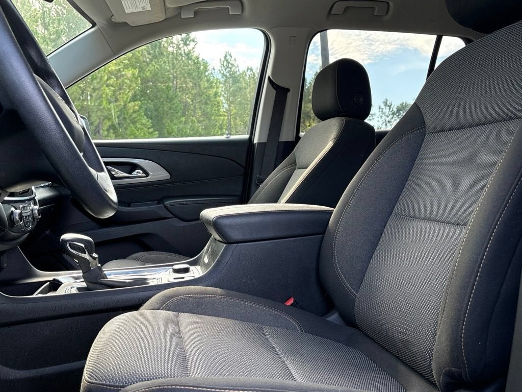 2021 Chevrolet Traverse LS