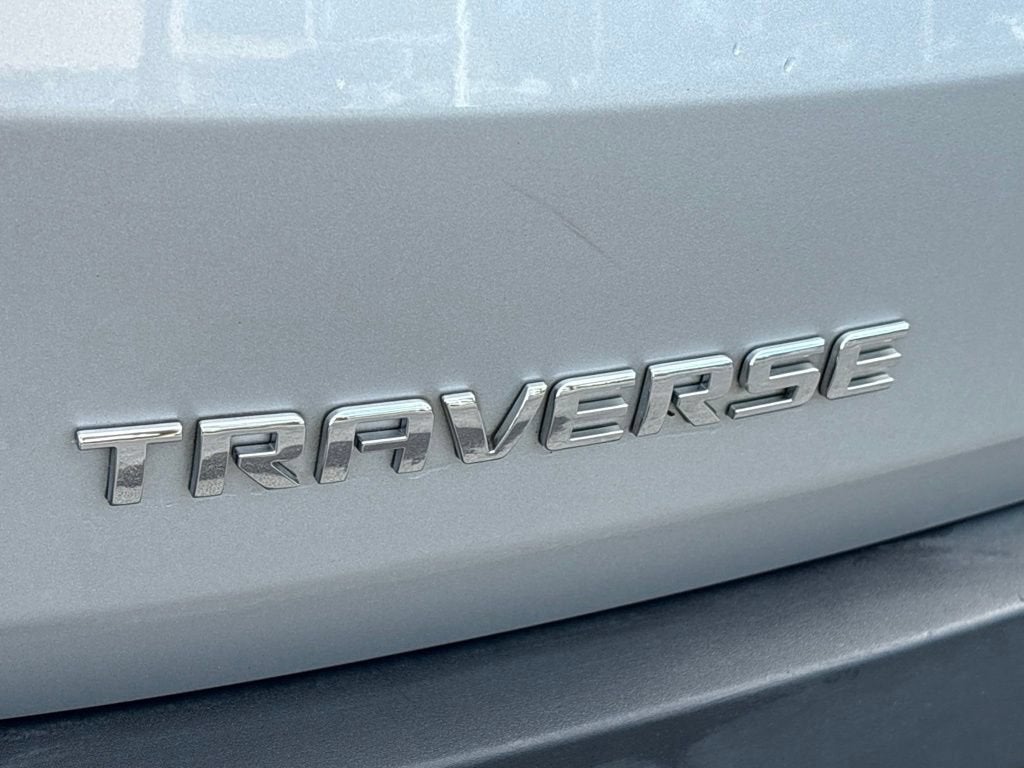 2021 Chevrolet Traverse LS