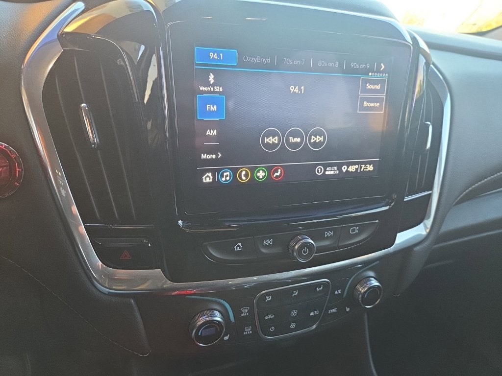 2020 Chevrolet Traverse LT Cloth