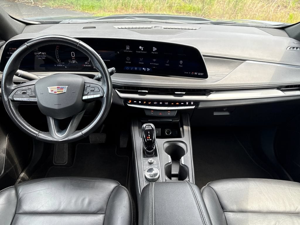 2024 Cadillac XT4 Premium Luxury