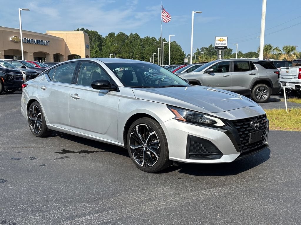 2023 Nissan Altima 2.5 SR