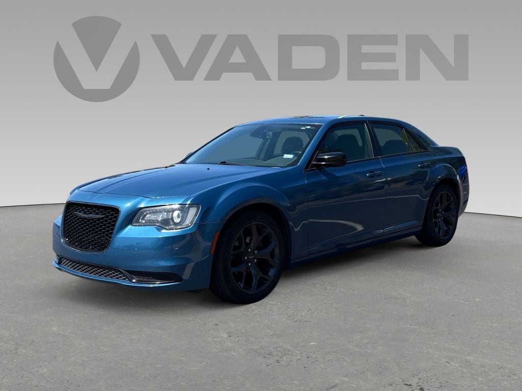 2020 Chrysler 300 Touring