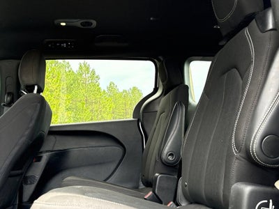 2024 Chrysler Pacifica Touring