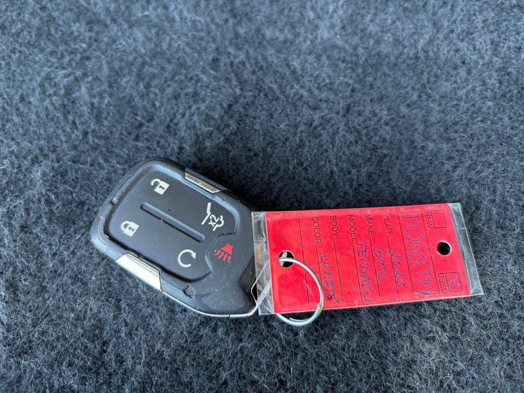 2023 GMC Terrain SLT