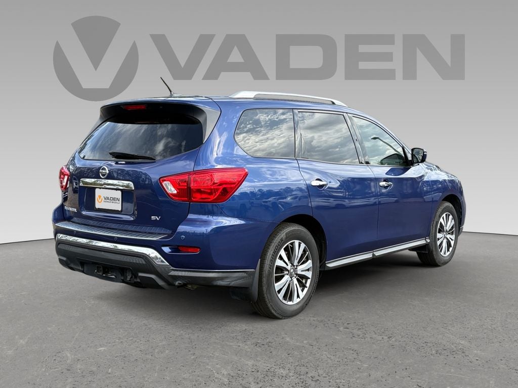 2017 Nissan Pathfinder SV