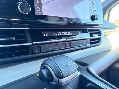 2023 Toyota Sienna XSE